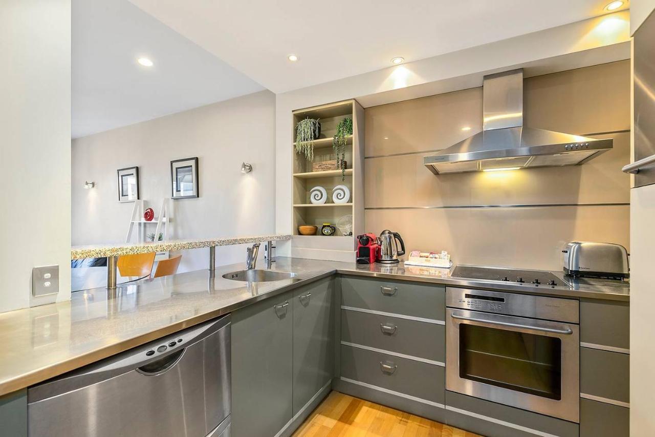 Enormous One Bedroom Beauty In Cbd! Free Parking Auckland Eksteriør bilde
