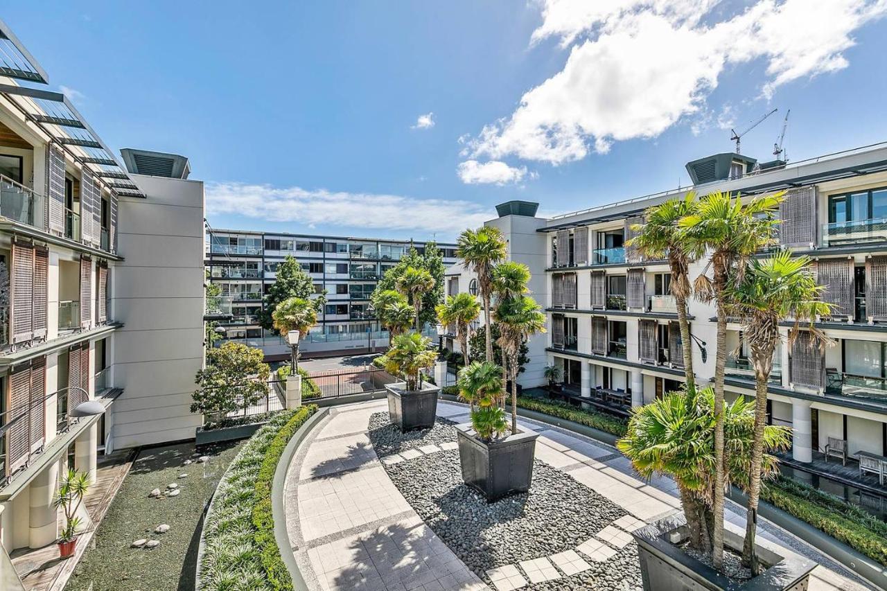 Enormous One Bedroom Beauty In Cbd! Free Parking Auckland Eksteriør bilde